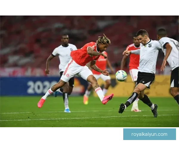 海伦芬近期战术调整分析，球队表现稳健与未来走势清晰